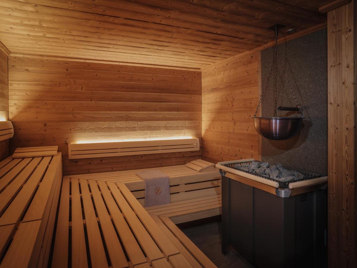 阿尔特霍夫施洛斯本斯堡大酒店 贝尔吉施-格拉德巴赫 外观 照片 A modern Finnish sauna