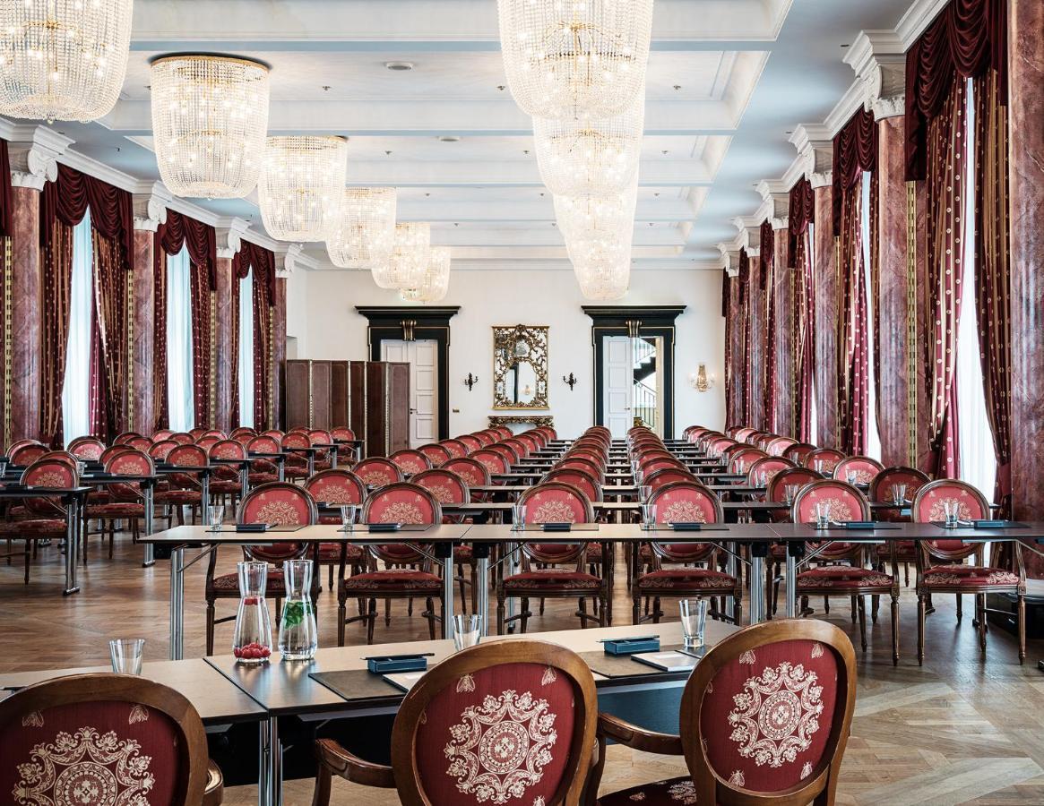 阿尔特霍夫施洛斯本斯堡大酒店 贝尔吉施-格拉德巴赫 外观 照片 The main conference room